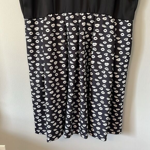 Hutch Anthropologie Black Scuba Dress Lip Print Hand Pockets Plus Size 2X - Picture 5 of 11